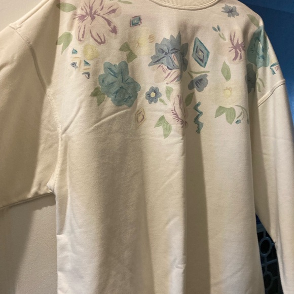 Tops - Floral Print Cream Sweatshirt